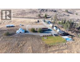 4pc Bathroom - 4520 Highway 3, Rock Creek, BC V0H1Y0 Photo 5