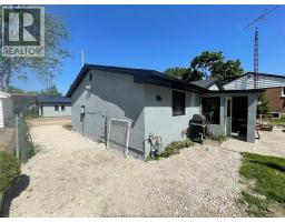 Living room - 15 Jones, Leamington, ON N8H2R7 Photo 4
