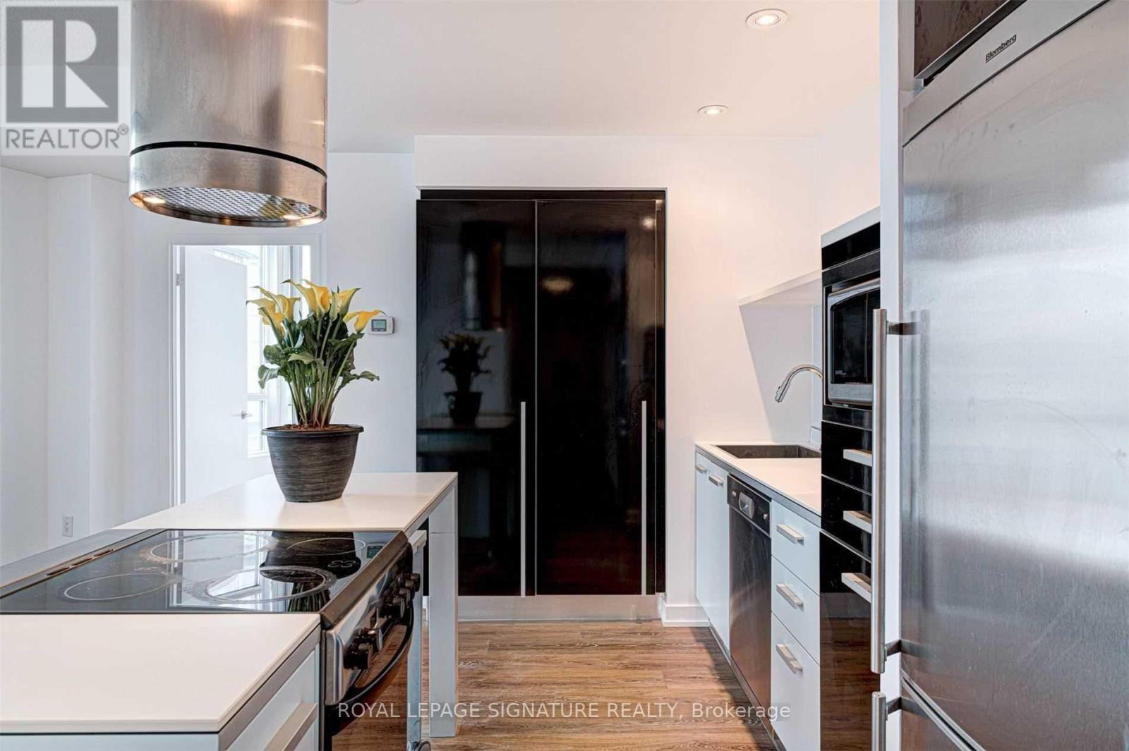 507 38 Dan Leckie Way