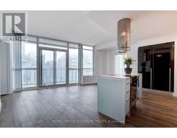 507 38 Dan Leckie Way, Image 3