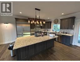 25580 Godwin Drive, Maple Ridge, BC V2W1G9 Photo 3