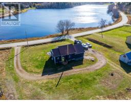 Bath (# pieces 1-6) - 3265 Second Division Road, Concession, NS B0W1M0 Photo 4