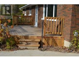 Bedroom 2 - 10420 Talbotville Gore Road S, Southwold, ON N5P3T2 Photo 4