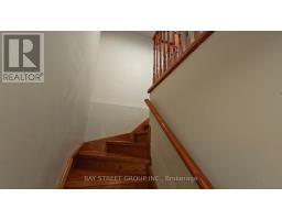 Living room - 2107 Wincanton Crescent, Mississauga, ON L5M3E4 Photo 3