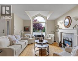 Living room - 201 Crabapple Cres, Parksville, BC V9P2P7 Photo 2