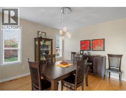 Kitchen - 201 Crabapple Cres, Parksville, BC V9P2P7 Photo 4