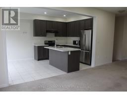 Kitchen - 7 Esther Crescent, Thorold, ON L3B0E9 Photo 3