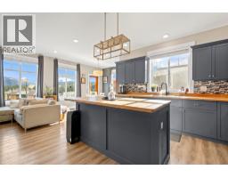 Laundry room - 109 Copperhead Road, Princeton, BC V0X1W0 Photo 4