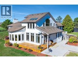 2pc Bathroom - 4965 4th Concession, Colchester South, ON N0R1G0 Photo 2