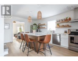 19 Cow Bay Road, Eastern Passage, NS B3G1M5 Photo 4