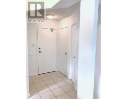 511 633 Bay Street, Image 2