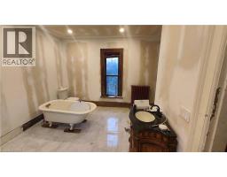 Den - 104 Patrick Street E, Wingham, ON N0G2W0 Photo 3