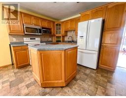 Bedroom 2 - 1119 Oil Tank Road, Iroquois Falls, ON P0K1G0 Photo 3