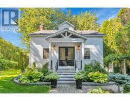 Living room - 20369 Old Montreal Road, South Glengarry, ON K0C2C0 Photo 4