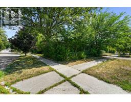 Laundry room - 50 Apache Trail, Toronto, ON M2H2H7 Photo 5