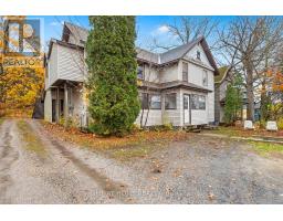 105 Gibson Street, Parry Sound, ON P2A1X6 Photo 2
