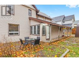 105 Gibson Street, Parry Sound, ON P2A1X6 Photo 3