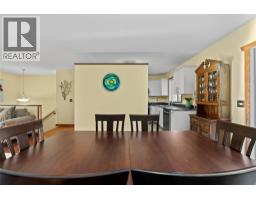 Kitchen - 2164 Tomat Avenue, West Kelowna, BC V1Z3C5 Photo 4