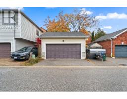 Primary Bedroom - 21 Spring Meadow Avenue, Markham, ON L6B1B5 Photo 5