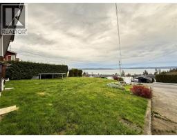 Bathroom - 2611 Cardena Cres, Port Mcneill, BC V0N2R0 Photo 2