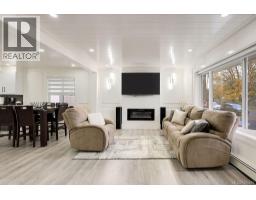 Bathroom - 2710 Victor St, Victoria, BC V8R4E4 Photo 4