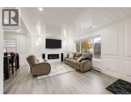 Kitchen - 2710 Victor St, Victoria, BC V8R4E4 Photo 5