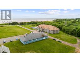 301 6216 Route 11, Mont Carmel, PE C0B2E0 Photo 4