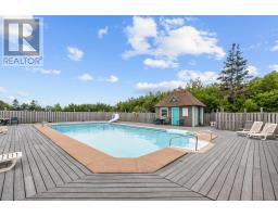 301 6216 Route 11, Mont Carmel, PE C0B2E0 Photo 5