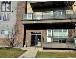 Living room - 205 710 Hart Road, Saskatoon, SK S7M1L2 Photo 2