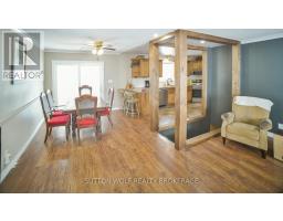 Bedroom - 1920 Melwood Road, Adelaide Metcalfe, ON N7G3H5 Photo 5