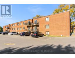 Dining room - 29 456 Carlton Street, St Catharines, ON L2M4X1 Photo 2