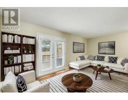 Kitchen - 4 1535 Trossacks Avenue, London North, ON N5X4R1 Photo 3