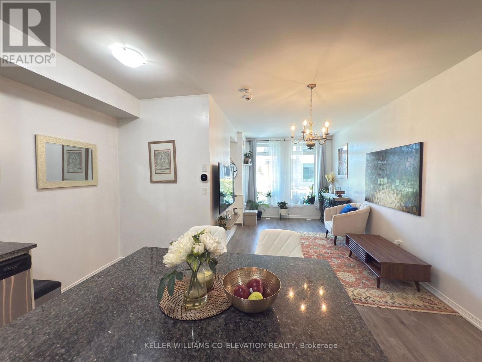 112 11 Applewood Lane