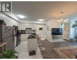 112 11 Applewood Lane, Image 2