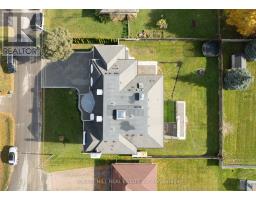 Kitchen - 39 Patricia Drive E, King, ON L7B1H5 Photo 4