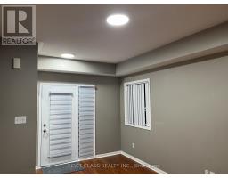 Kitchen - 61 2891 Rio Court, Mississauga, ON L5M0S4 Photo 2