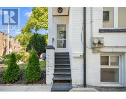 371 Howland Avenue, Image 3