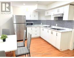 Bathroom - Basement Apartment 2537 Ambercroft Trail, Mississauga, ON L5M4K5 Photo 3