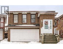 Living room - 52 Maplehurst Square, Brampton, ON L6Z1J6 Photo 2