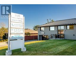 1533 Dundas Street E, Whitby, ON L1N2K6 Photo 2