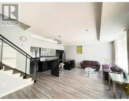 Th 10 25 Singer Court, Image 3