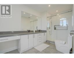 32 Brookfield Road, Image 2