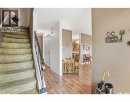 Kitchen - 72 Oakview Drive, Regina, SK S4R0E4 Photo 3