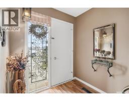 Dining room - 72 Oakview Drive, Regina, SK S4R0E4 Photo 2