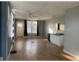 Primary Bedroom - 5014 51 Av, Vegreville, AB T9C1M1 Photo 5