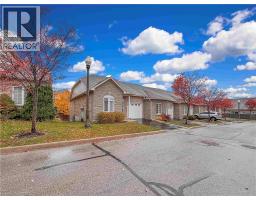Bedroom - 566 Southridge Drive Unit 15, Hamilton, ON L9C7W5 Photo 4