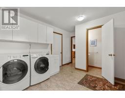 Bathroom - 226 Main Street N, Huron East, ON N0K1W0 Photo 2