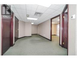 C 1 800 Sheppard Avenue W, Image 3