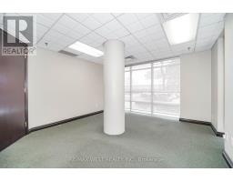 C 1 C 3 800 Sheppard Avenue W, Toronto, ON M3H6B4 Photo 5
