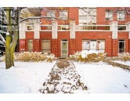 C 3 800 Sheppard Avenue W, Image 3